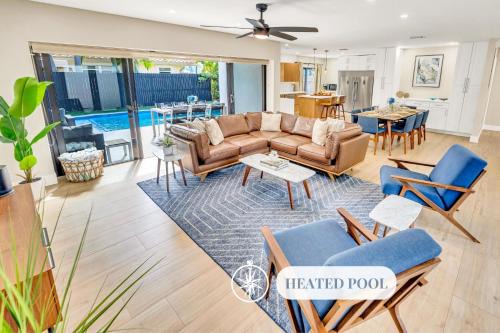 Bermuda Riviera House | Open Concept Bungalow Beach Proximity Lush Neighborhood Pearl Key