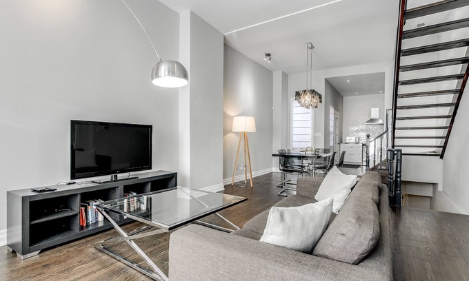 Palmerston Apartment | Open Concept Modern Little Italy Home