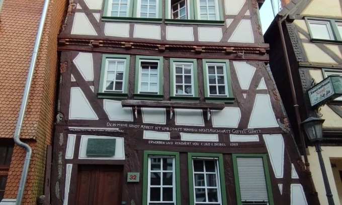 Alsfeld Apartment | Open loft apartment/parking space