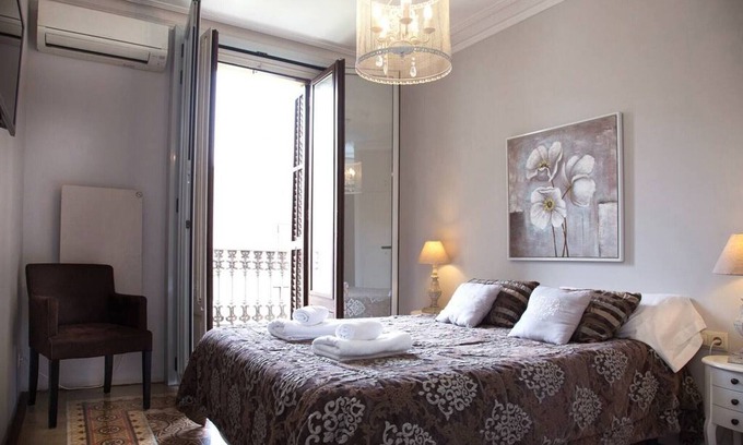 L'Antiga Esquerra de l'Eixample Apartment | Opening Doors Aribau Moderno apartamento cerca La Pedrera