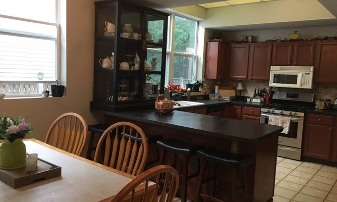 Geyser Crest House | Opening weekend for track rental