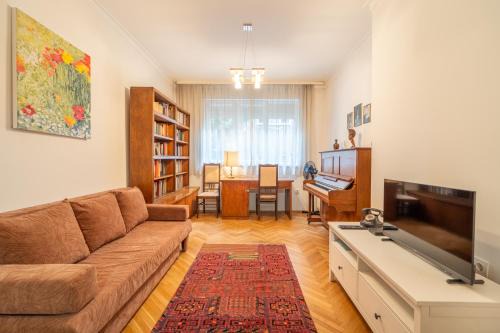 Oborishte Apartment | Opera