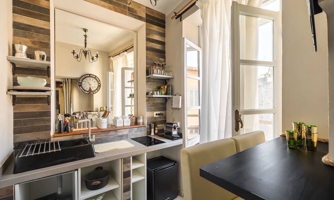 Calcata House | Opera Suites - The Thousand and One Nights