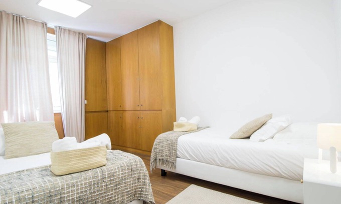 Boavista Apartment | Oporto Yellow Villas 1