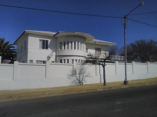 Kroonstad House | Oppihoek Gastehuis