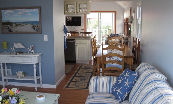 North Beach Haven House | OPPORTUNITY KNOCKS: Bayside single family Cape, Sleeps 8 NOW AVAILABLE!