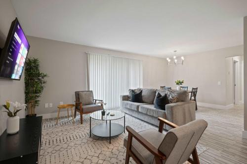 Rochester Apartment | Opulent 2-Bedroom Gem Rochester Hills Retreat