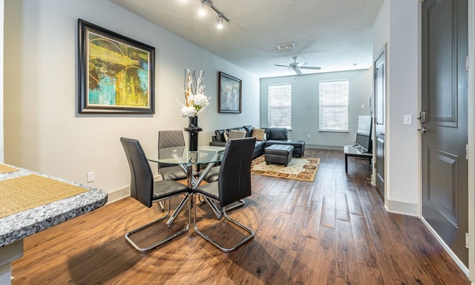 Fish Hawk Apartment | Opulent family friendly home Riverview