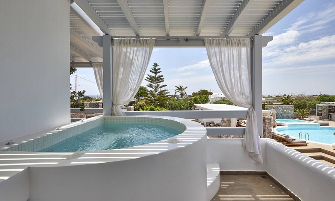 Agios Georgios Hotel | Orabel Suites