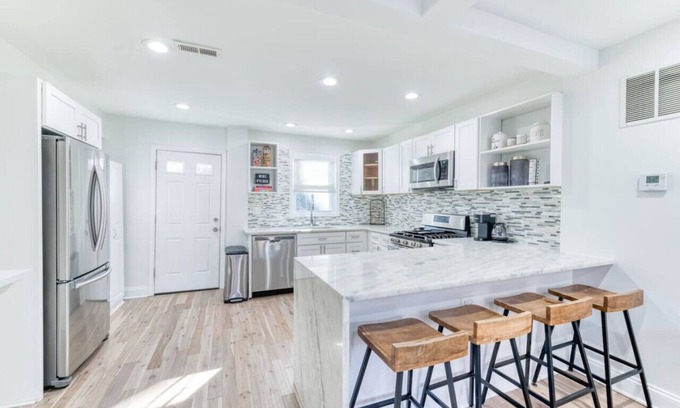 Anacostia House | Orange Door Abode - Modern Design