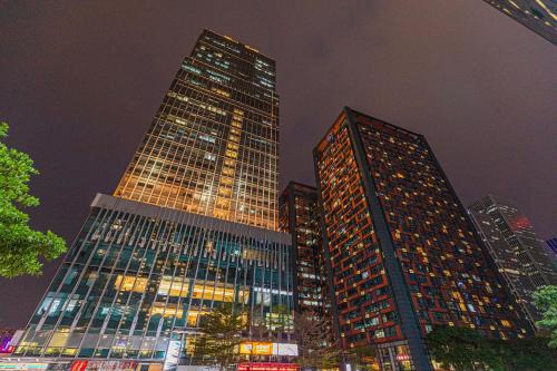 Guangzhou Central Business District Apartment | Orange International Hotel Guangzhou Zhujiang New Town US Consulate General Guangzhou Branch - Free Shuttle Bus to Canton Fair Complex During Canton Fair Period