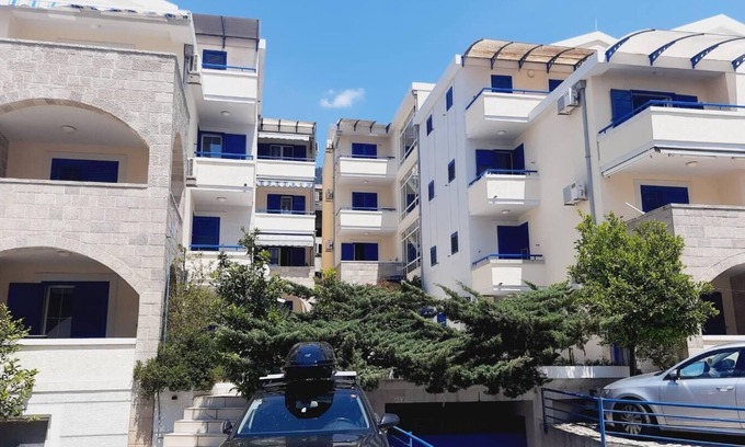 Rafajlovici House | Orange Studio Apartment 100m from the Beach