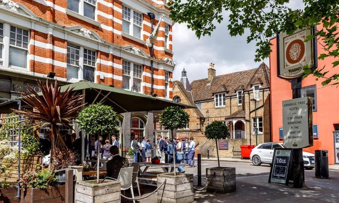 South Richmond Hotel | Orange Tree