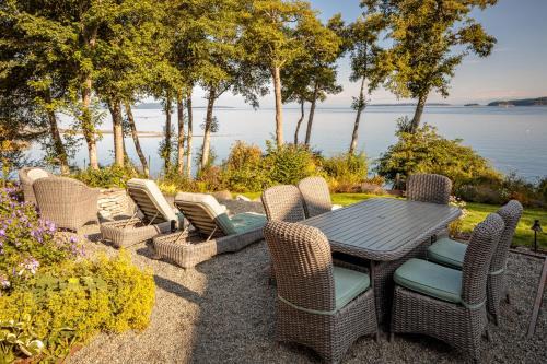 Eastsound House | Orcas Beach Cottage