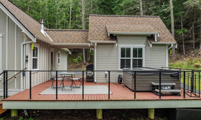 Eastsound House | Orcas Island, Purdue Lake Retreat