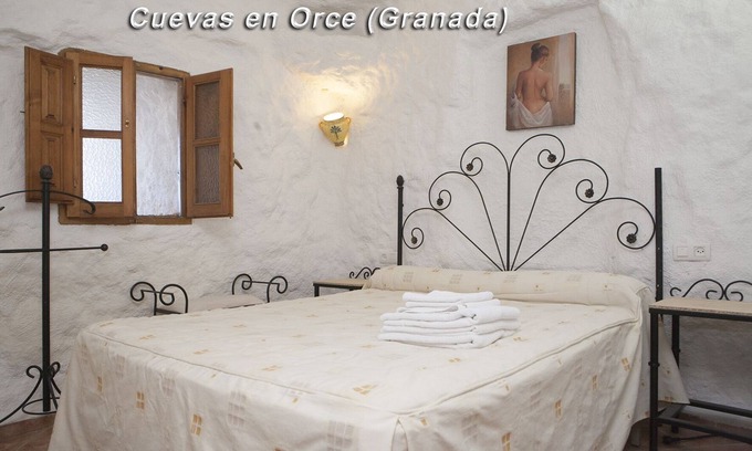 La Alqueria Cottage | orce cave house apartments