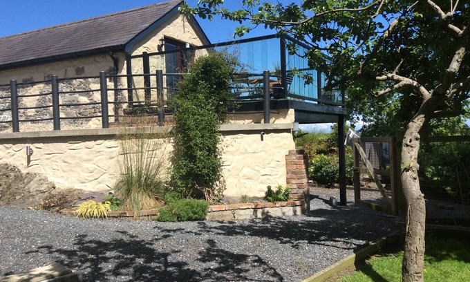 Newtownards Cottage | Orchard Cottage barn conversion romantic retreat. Escape to the country.