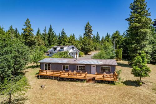 Lyle House | Orchard Haven Guest House home