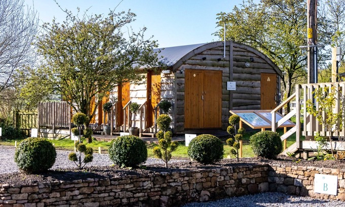 Penrith RV Rental | Orchard Hideaways