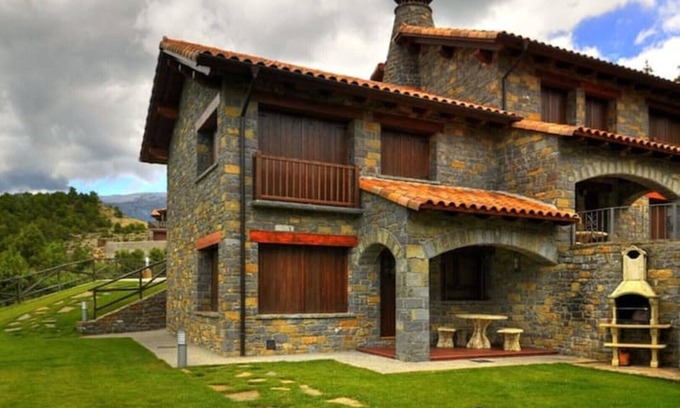 Puertolas Cottage | Ordesa Houses - Edelweiss House