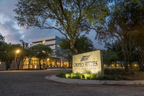 Rio Ceballos Hotel | Orfeo Suites Hotel Sierras Chicas