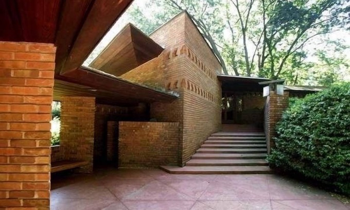 Angell House | Original Frank Lloyd Wright Secluded Home With Tea House