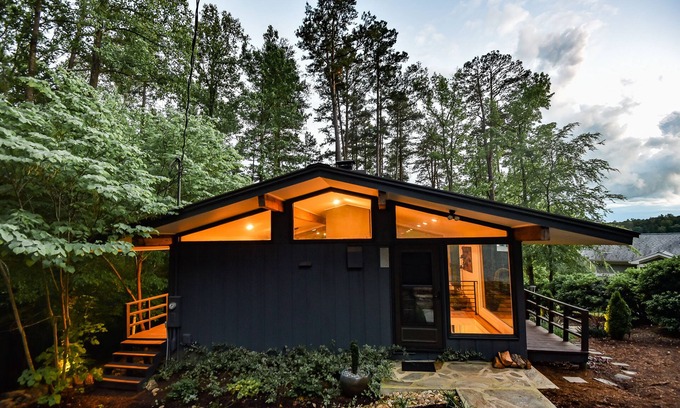 Roxboro House | Original Midcentury Modern "Glass House on Hyco" on Hyco Lake, NC