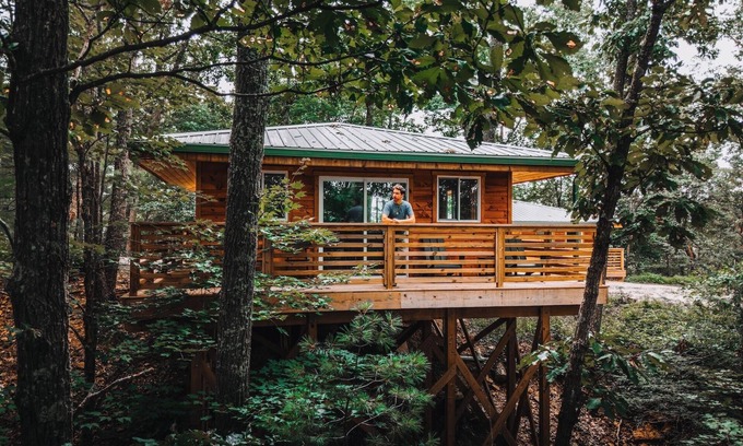 Rogers Cabin | 'Oriole' - One of our cute and tidy Lookout Cabins
