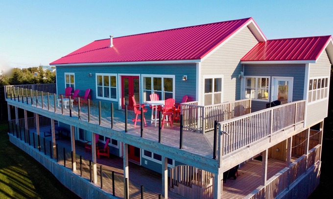Darnley Cottage | Orion's Porch PEI - Unique Beach House with Best Views of Thundercove Beach