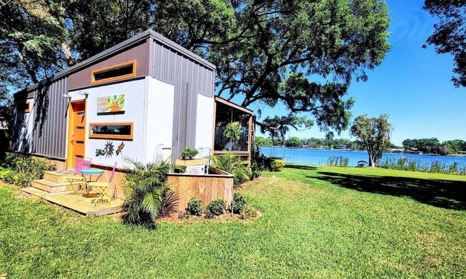 Northwest Orlando House | Orlando Sunshine Lake Shack