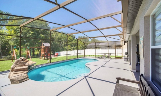 Crescent Lakes Villa | Orlando Villa 6221: Perfect Holiday Villa at Crescent Lakes