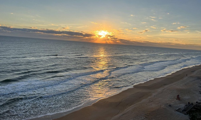 Ormond-by-the-Sea Condo | Ormond Beach Dream Condo 2 Bed Two Bath Rooms Stunning 9th Ocean Front Paradise!