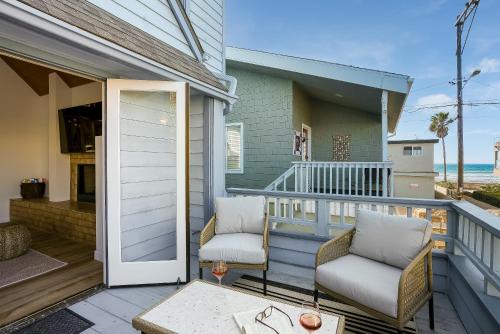 Crown Point House | Ormond Retreat w Ocean View, Steps2beach & Garage