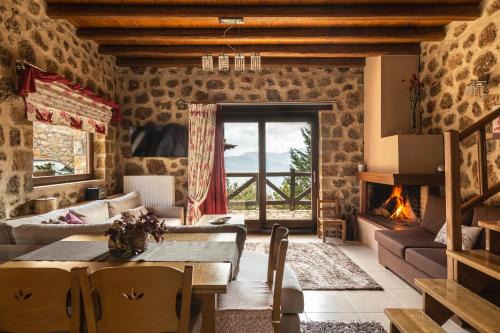 Synikia Mesi Trikalon Villa | Ornytion Cozy House