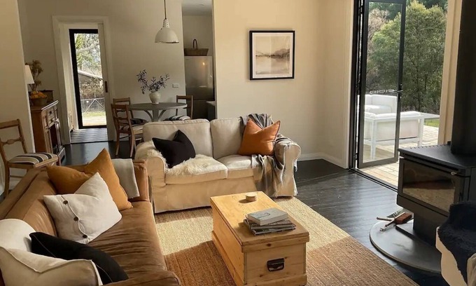 High Country House | Oro, luxury immersed in nature. Serenity on the outskirts of Bright.