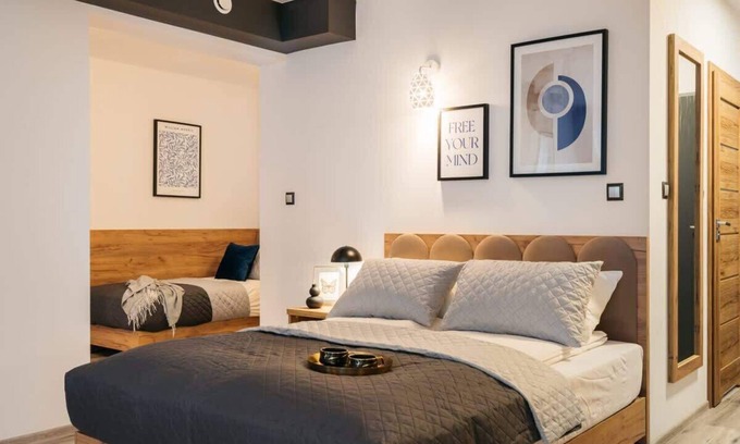 Ursus Apartment | ORSO Apartment with king size bed