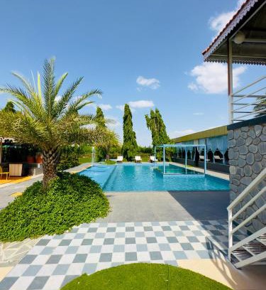 Parner Resort | Orson Lakeview Resort
