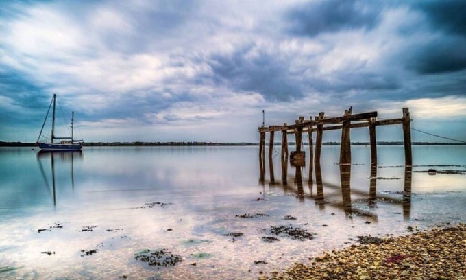 Maldon Apartment | Osea Island: Retro Retreat