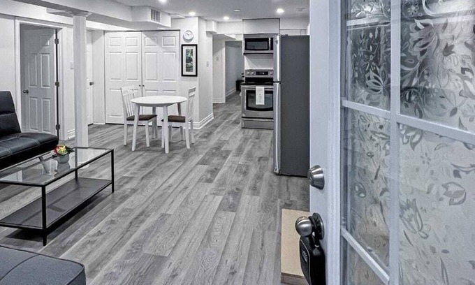 Durham Region Apartment | Oshawa Stay