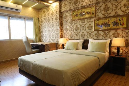 Lokhandwala Complex Apartment | OSI Apartments Andheri West