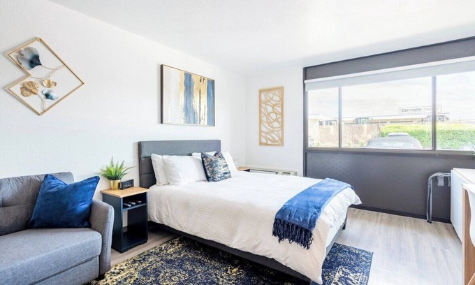 Salt Lake City Apartment | Oslo Sapphire Flat · Sapphire Flat - Close to Ski Slopes & Downtown