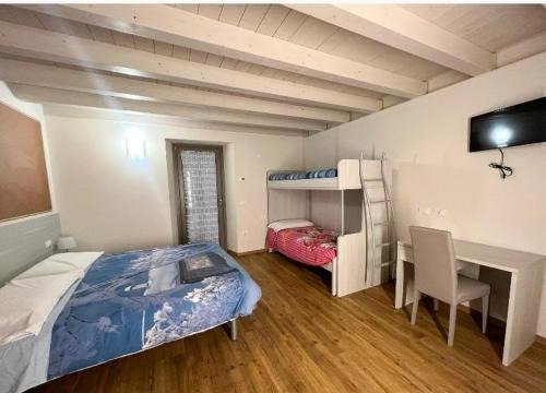 Pisogne Bed & Breakfast | Osteria Carli B&B