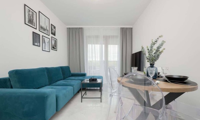Powazki Apartment | Ostroroga 21 | Modern Apartment | Parking