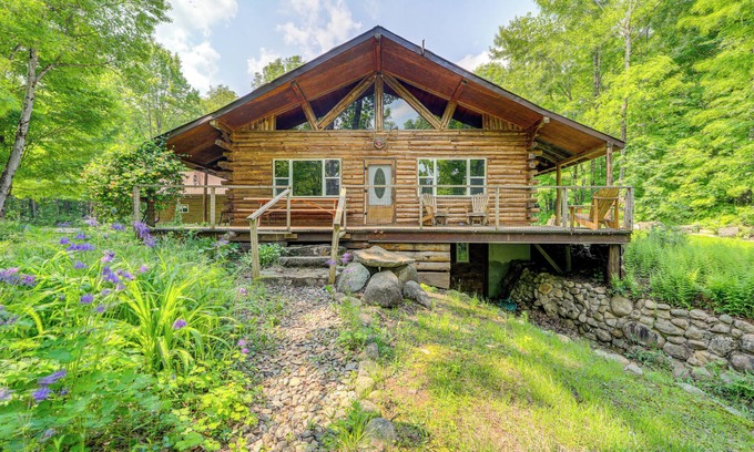 Oswegatchie Cabin | Oswegatchie River Cabin w/Kayaks + Fire Pit!