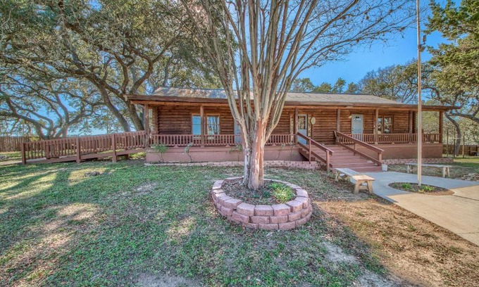 New Braunfels House | OT 250NH No Hurry