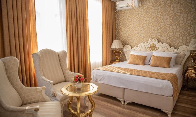 Shumen Hotel | Otantik Shumen
