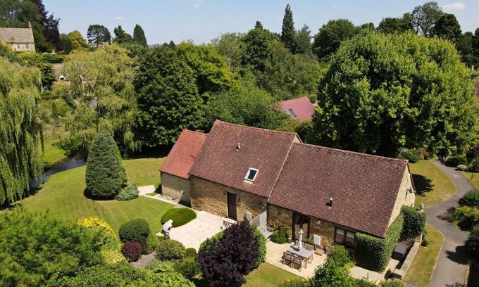 Blockley House | Otters Abode