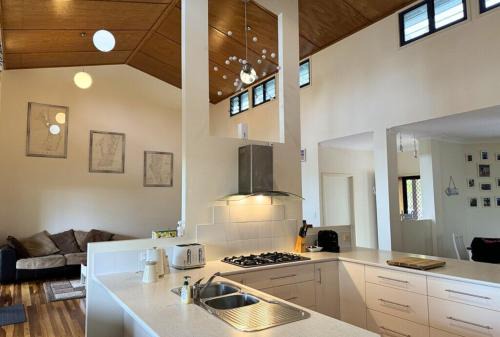 Kingfisher Bay House | Our Beach House Kingfisherbay