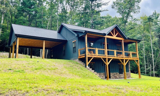 West Jefferson House | Our Cozy Escape - West Jefferson, NC