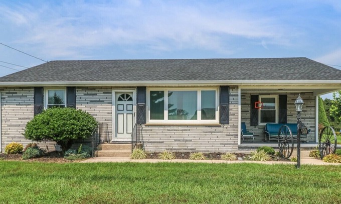 Frederica House | Our Home is Your Goal When You Play @ DE Turf